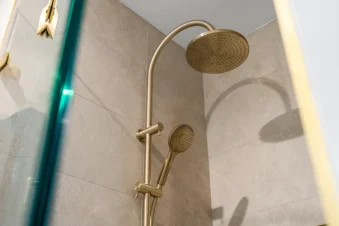 Project Crystal Shower